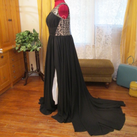 Sexy Chiffon Prom Pageant Holiday Formal Dress - Picture 6 of 8